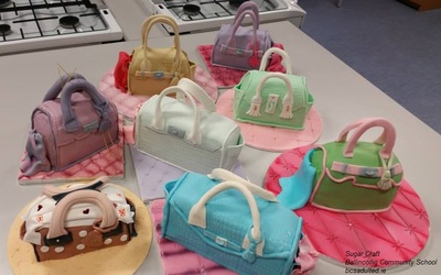 Handbag cakes